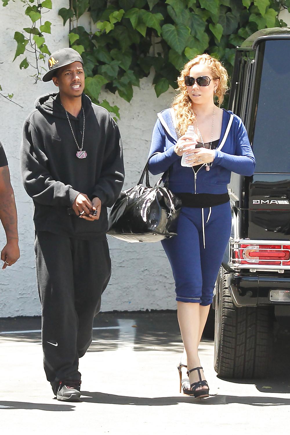 25P Mariah Carey Foot Pics