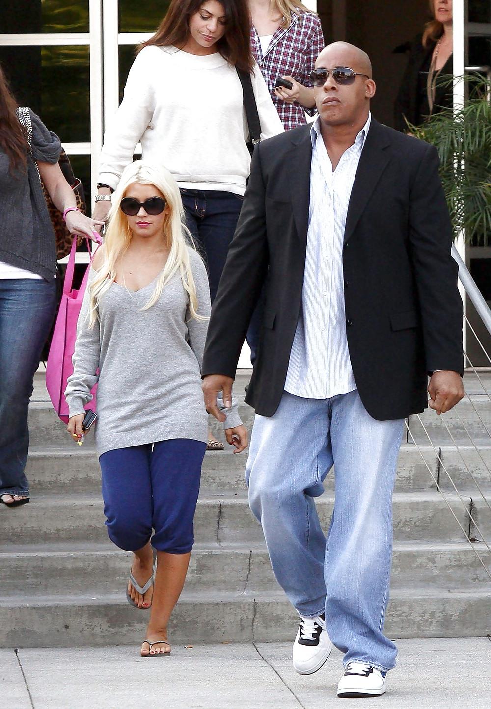 25P Christina Aguilera Foot Pics