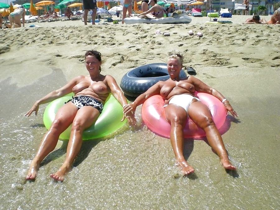 20P Saggy tits 74.