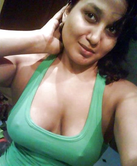 25P Girl Friends Desi-Bangali 1