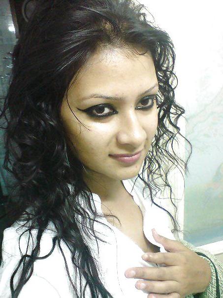 25P Girl Friends Desi-Bangali 1