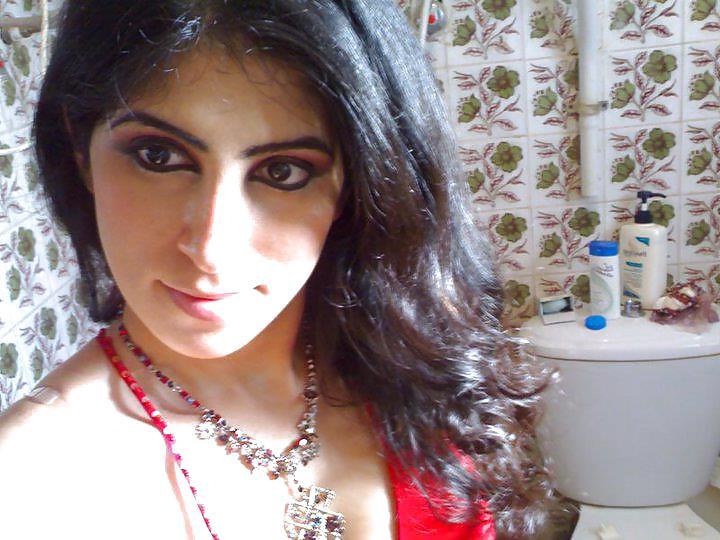 25P Girl Friends Desi-Bangali 1