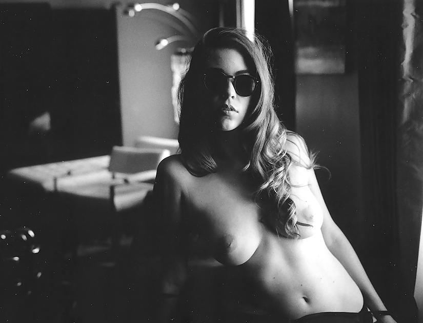 25P Black & White - The Sensual Human Form