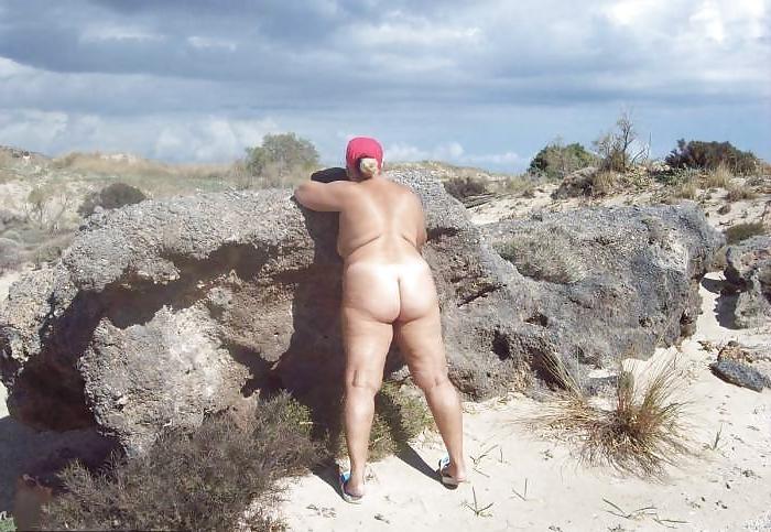 6P Posing  in the beach