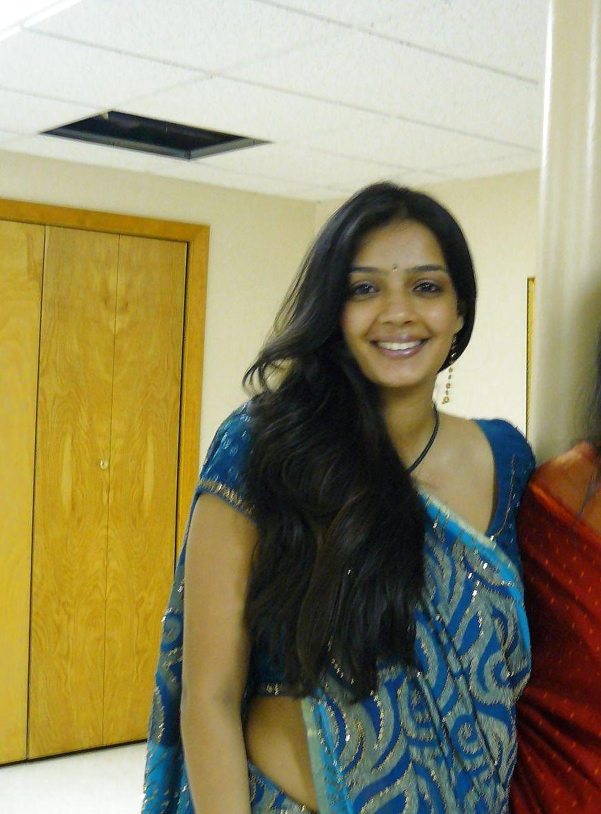 4P Desi Chicks