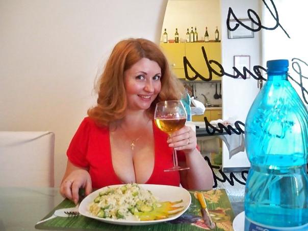 8P Busty Russian Woman 532