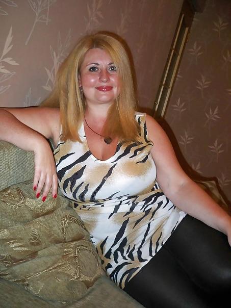 8P Busty Russian Woman 532