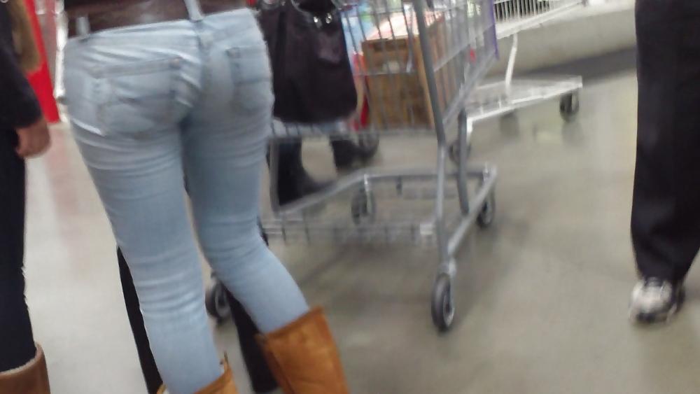 15P Nice sexy teen ass & butt in tight blue jeans 