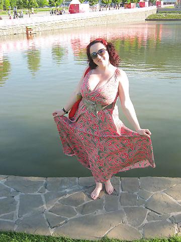 17P Busty Russian Woman 1032