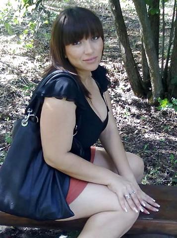 8P Busty Russian Woman 954