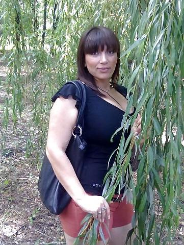 8P Busty Russian Woman 954