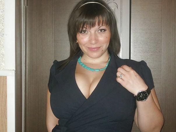 8P Busty Russian Woman 954