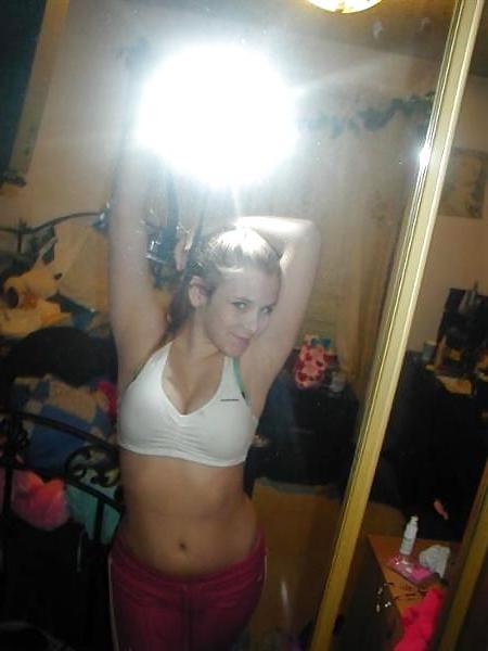 25P Self Shot BlonDe