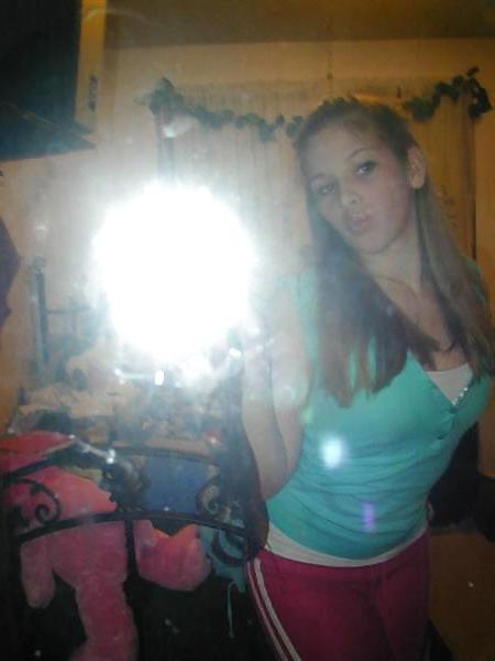 25P Self Shot BlonDe
