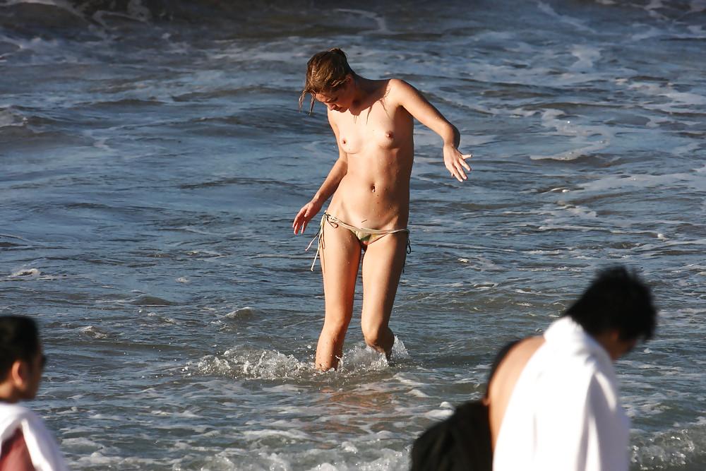 25P Beach moments