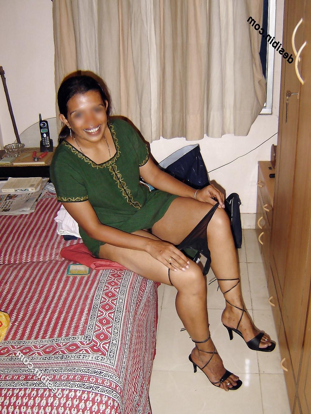 25P Desi cpl fucking 