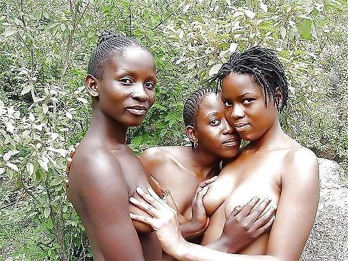 25P Horny Lesbians Outside and in groups