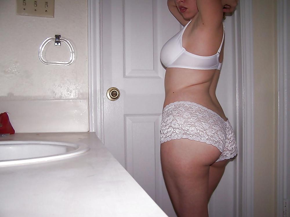 25P Busty Amateur Sweety 3