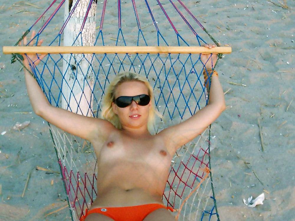 25P The beach 184