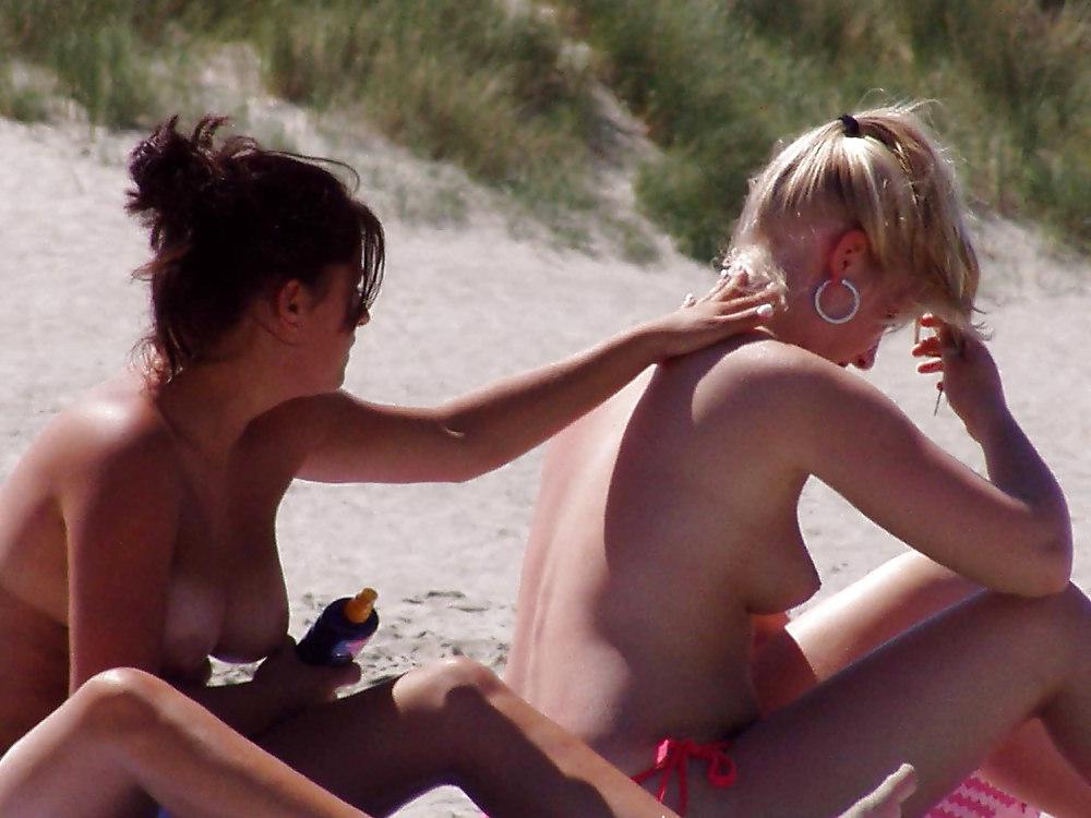 25P The beach 184