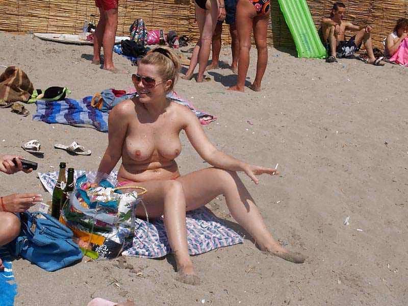 25P The beach 184