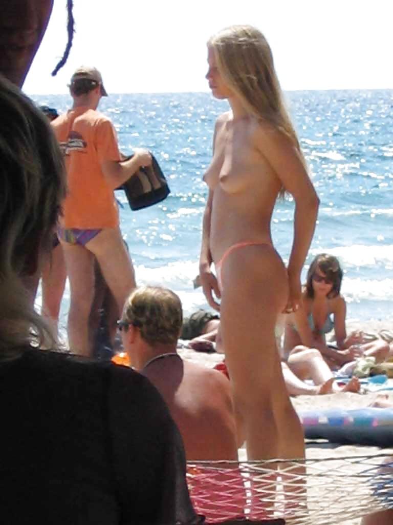 25P The beach 184