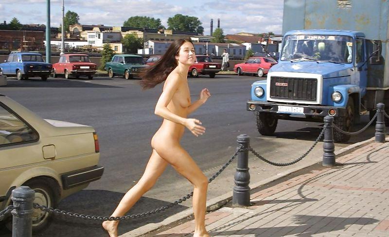 15P Russian Girl Nude On Street,By Blondelover.