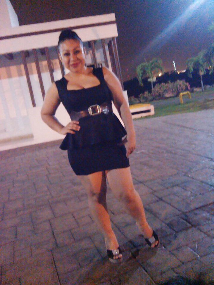 25P Chica latina caliente de facebook