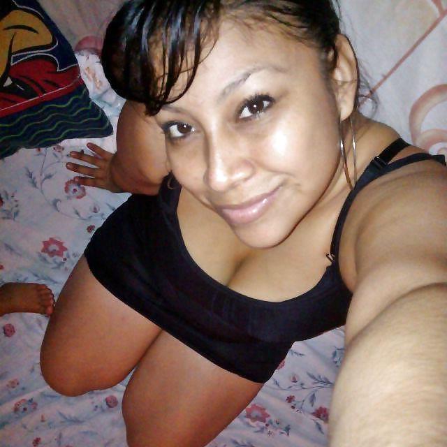 25P Chica latina caliente de facebook