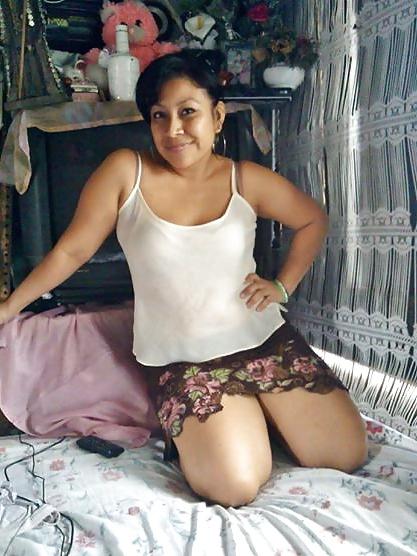 25P Chica latina caliente de facebook