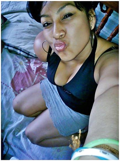 25P Chica latina caliente de facebook