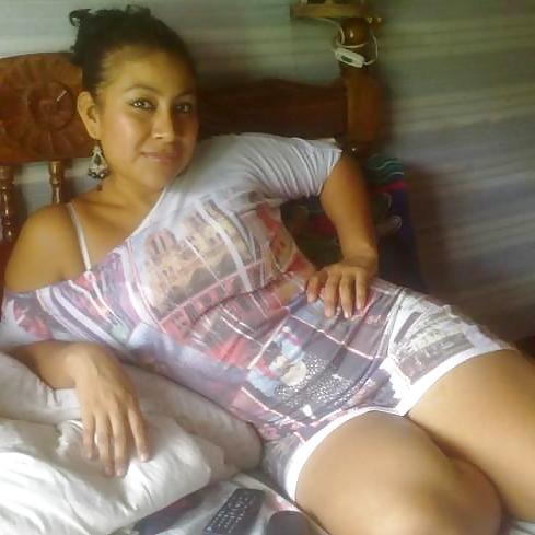 25P Chica latina caliente de facebook