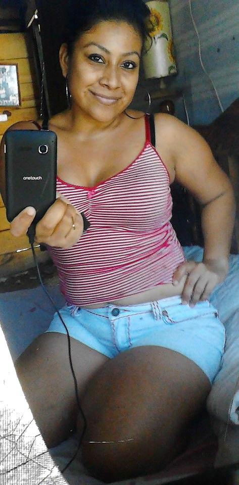 25P Chica latina caliente de facebook