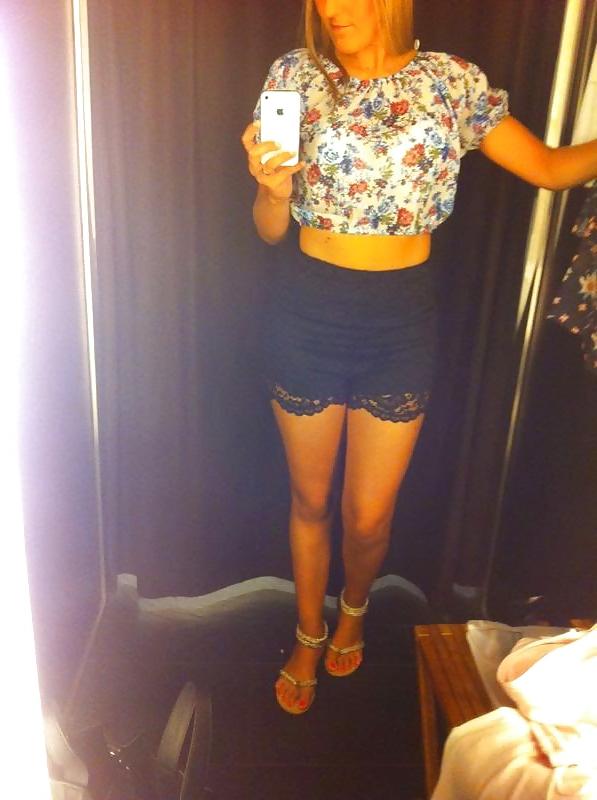 10P Blonde MILF Self Pics