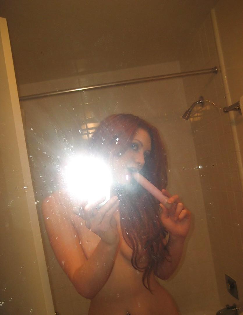 25P Naughty & Naked Teen Self Shots 11