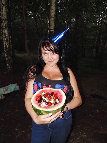 25P Busty Russian Woman 1978