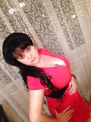 25P Busty Russian Woman 1978