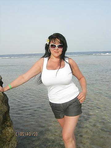 25P Busty Russian Woman 1978