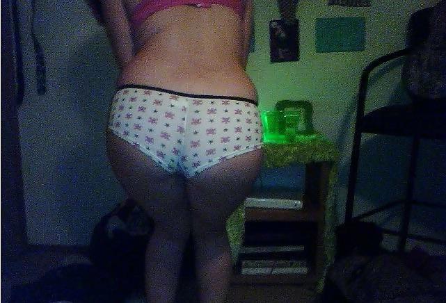 25P Naughty & Naked Teen Self Shots 6