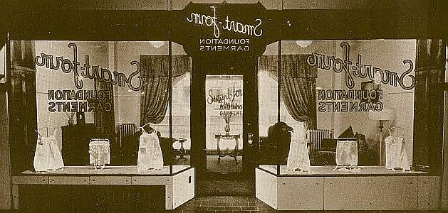 24P Mit Mama im Miedersalon