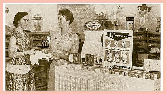 24P Mit Mama im Miedersalon