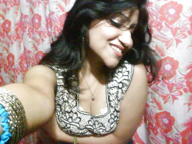 16P Desi Girl 1..4