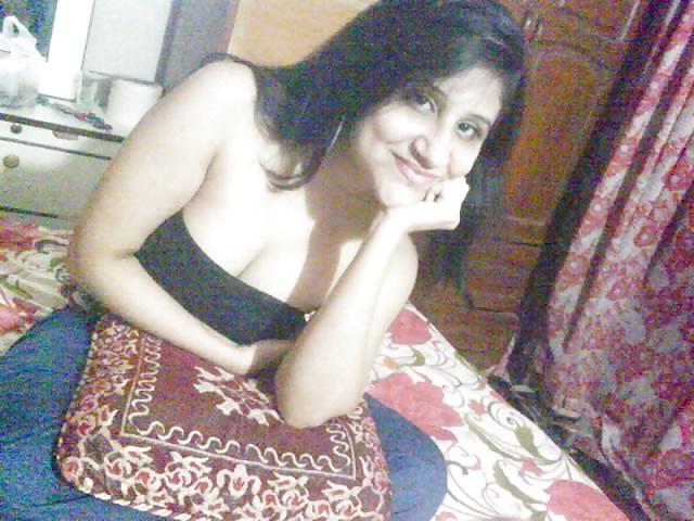 16P Desi Girl 1..4