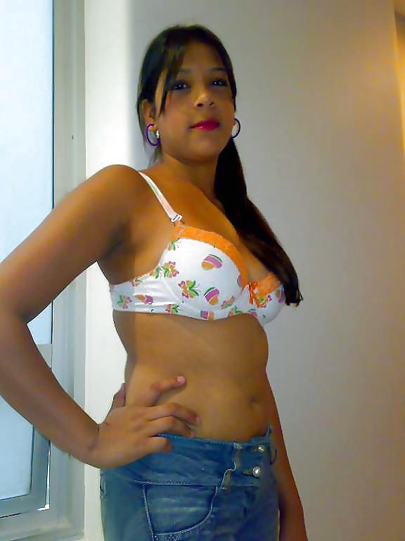 25P Colombian Whore