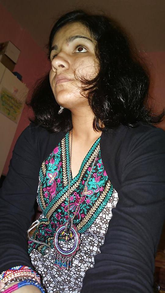 9P How would you fuck this PAKI DESI Beauty