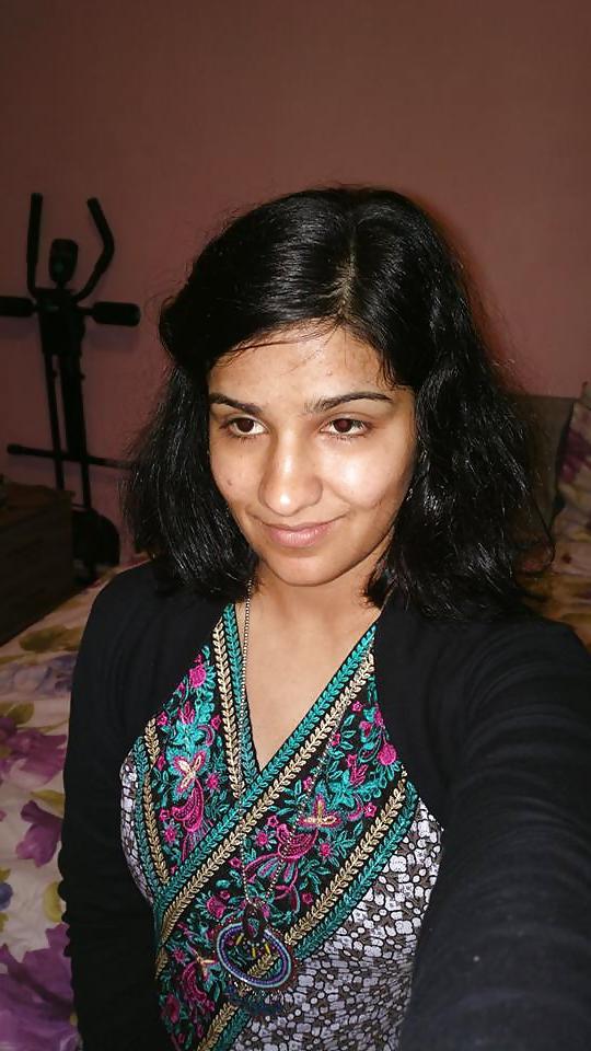 9P How would you fuck this PAKI DESI Beauty