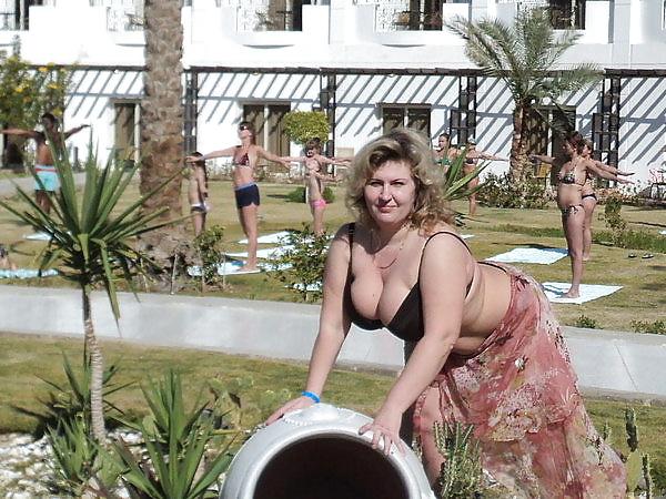 12P Busty Russian Woman 1994