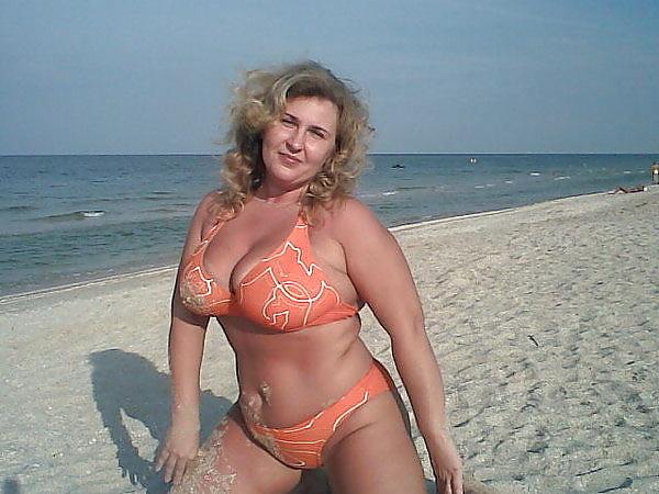 12P Busty Russian Woman 1994