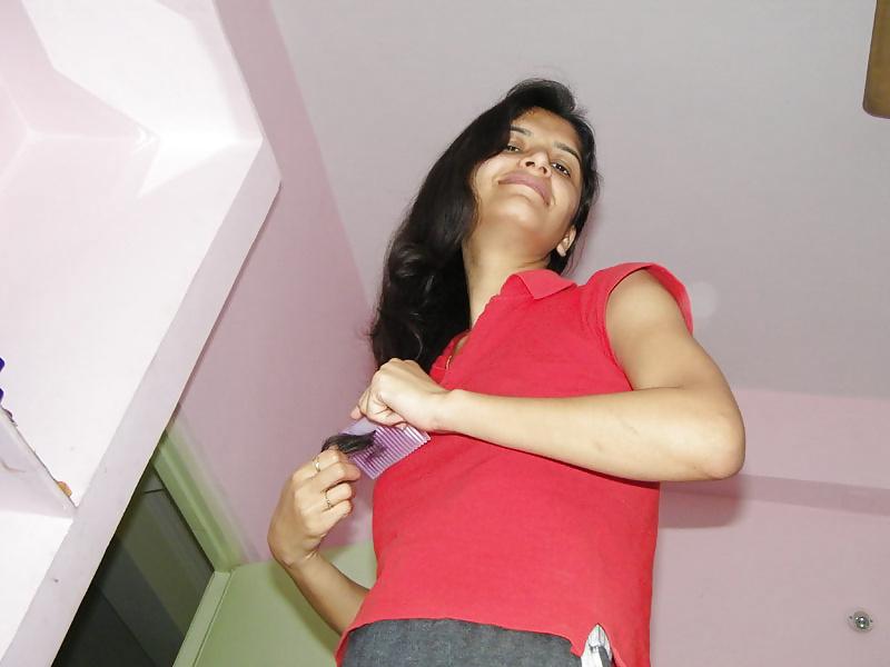 4P Beautiful Desi Girlfriend