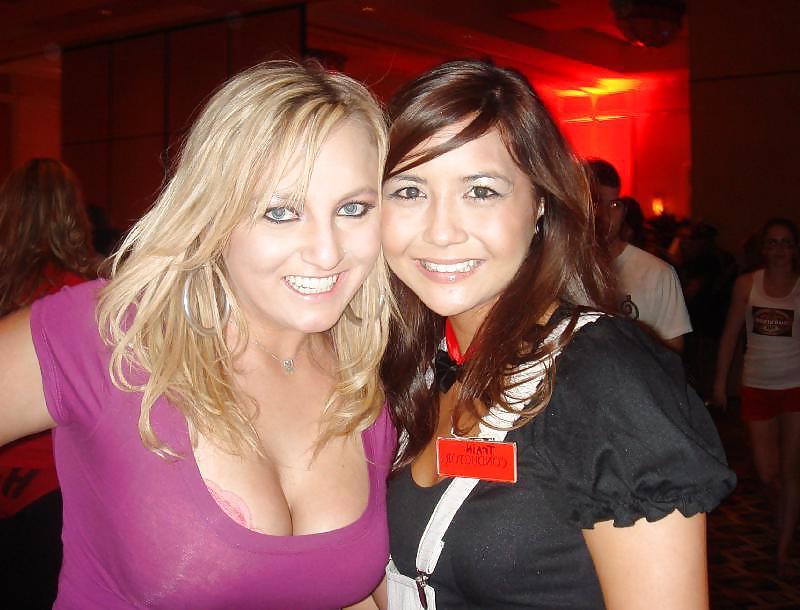 25P Voyeur Pics Upskirts Downblouse 
